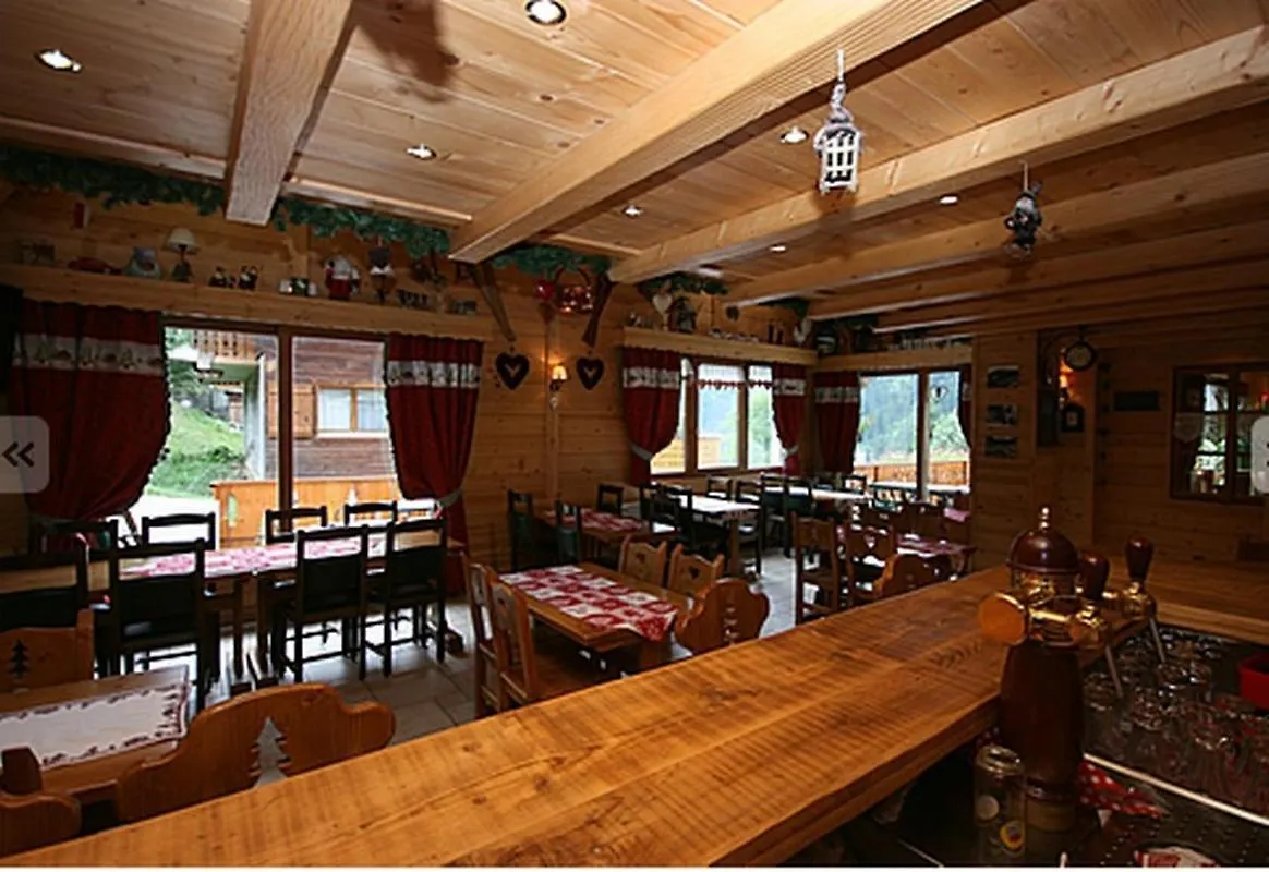 Le Castellan Hotel Chatel 3*,